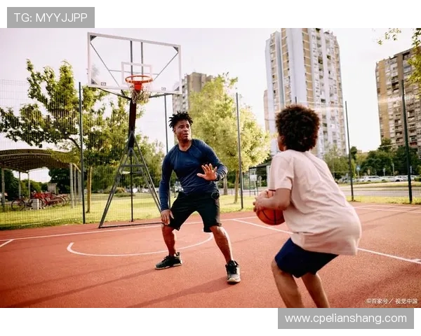 篮球的魅力与挑战：从技巧到团队协作，全面解析这项全球热爱的运动