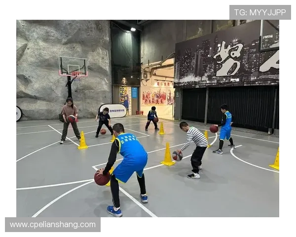 探索篮球竞技精神与团队合作魅力的深度观察与文化解读趋势探讨录