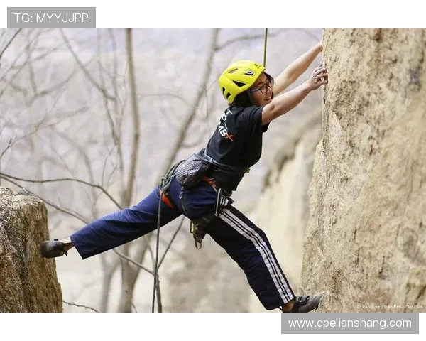 攀岩深度分析：揭秘北京攀岩队的区域防守策略与战术应用