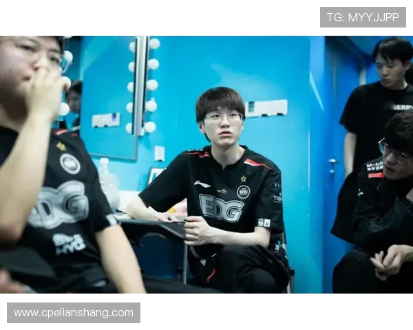 高校联赛分析:EDG凭借丰富比赛经验展现出色表现与战术执行力 高校联赛分析:EDG凭借丰富比赛经验展现出色表现与战术执行力