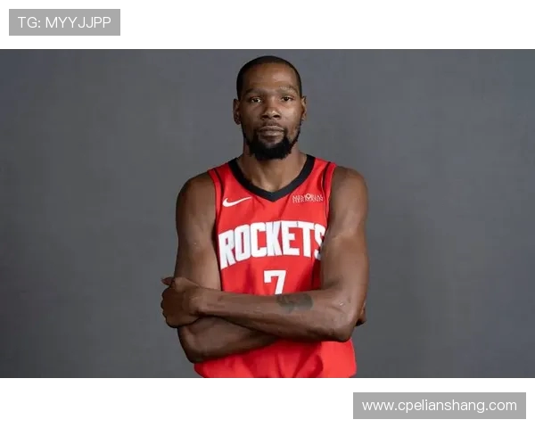 2017年火箭与雷霆季后赛首战精彩回顾与赛后分析