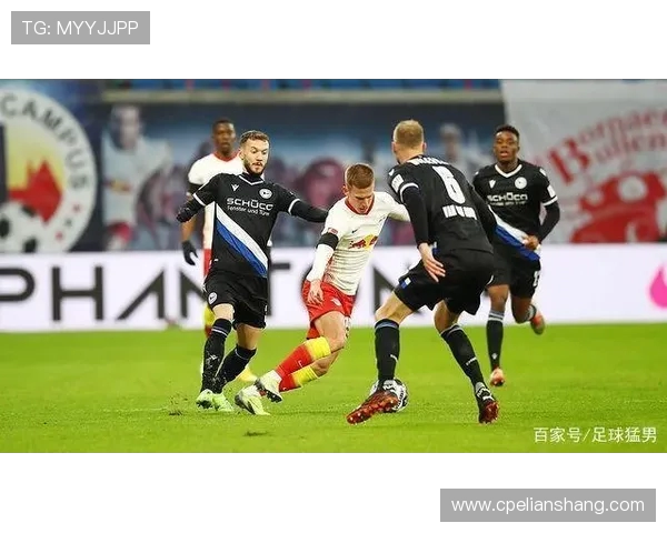 伊斯坦布尔主场迎战莱比锡双方争夺欧战小组出线关键战 伊斯坦布尔主场迎战莱比锡双方争夺欧战小组出线关键战